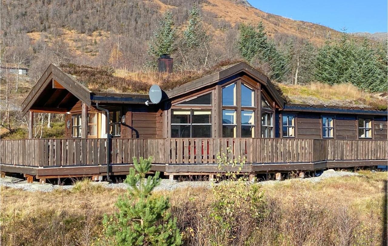 Nice Home In Straumgjerde With Wifi Brunstad Екстер'єр фото